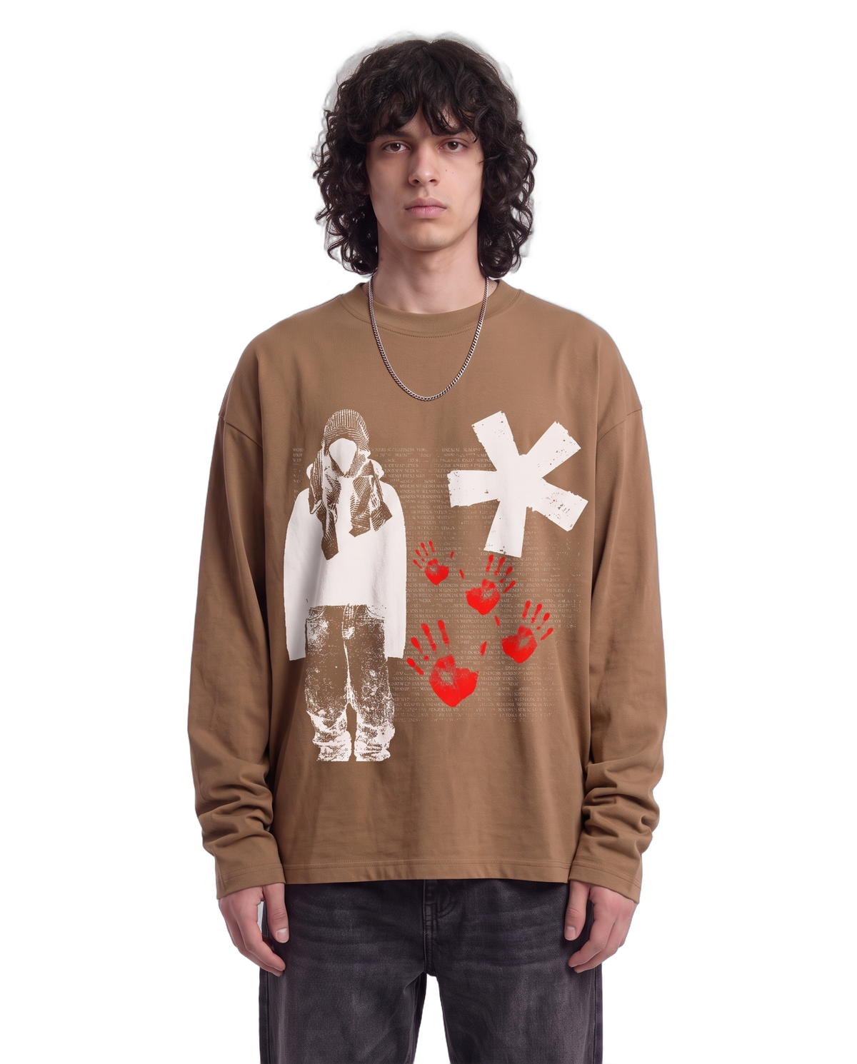 War Baggy L/S Tee on body - Latte
